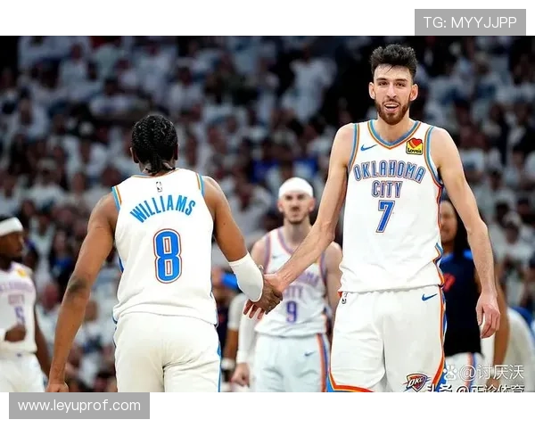 切特·霍姆格伦挡拆制造错位提升内线得分效率明显拉开差距